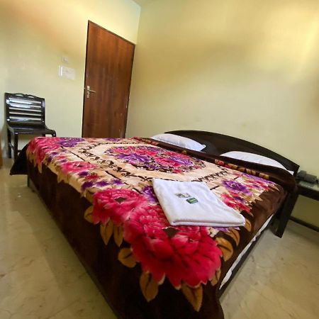 Hotel Govind Palace Ришикеш Экстерьер фото