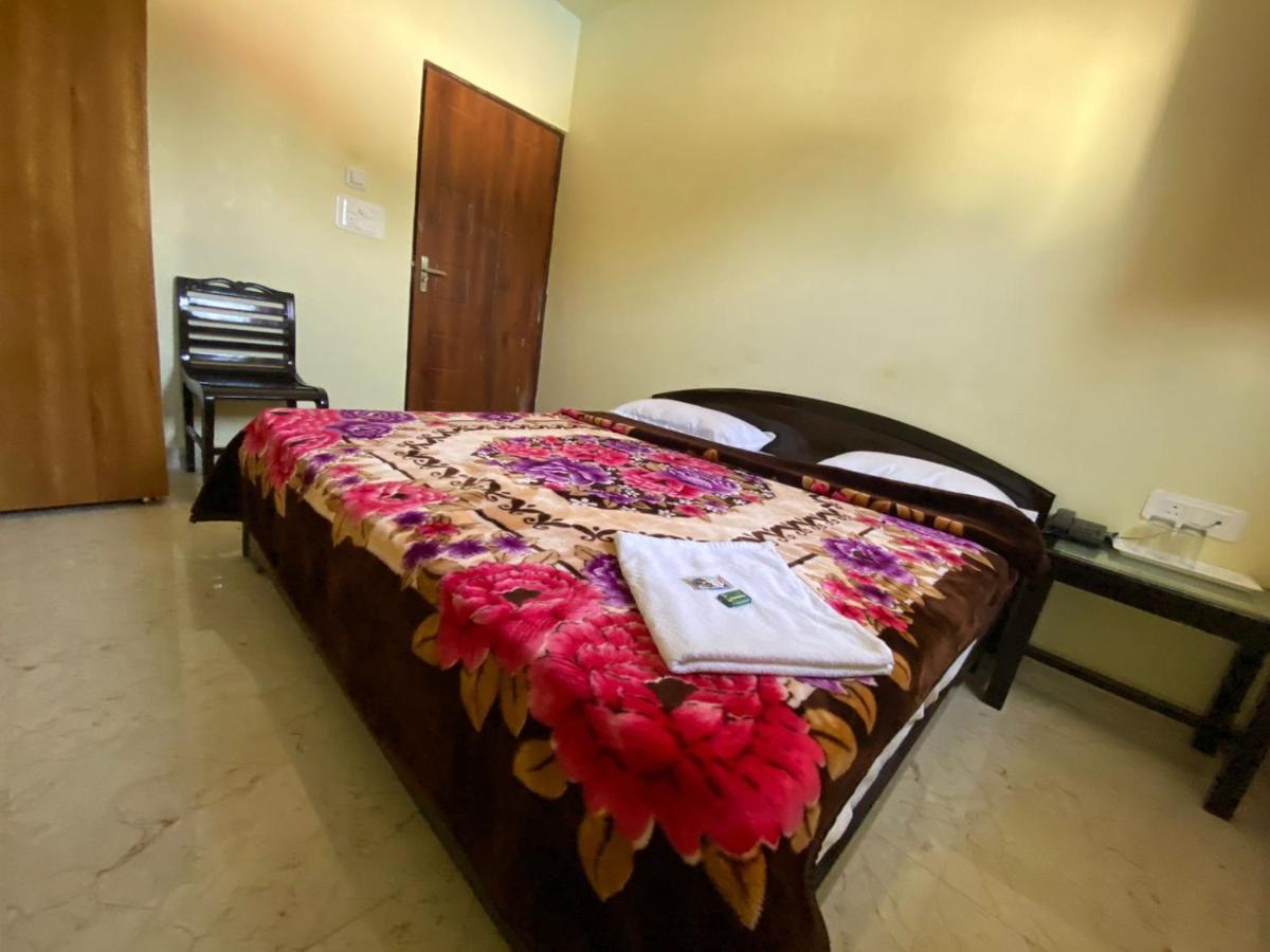 Hotel Govind Palace Ришикеш Экстерьер фото